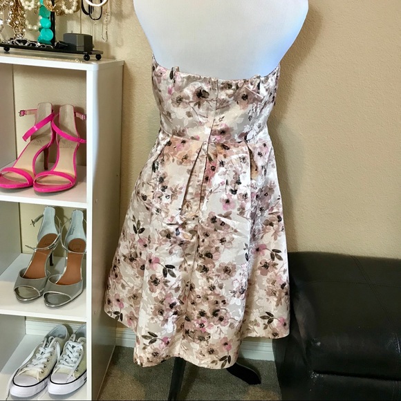 LC Lauren Conrad Runway Strapless Floral Dress - Picture 3 of 4